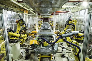 神龍公司 首款產品東風標致4008榮耀下線